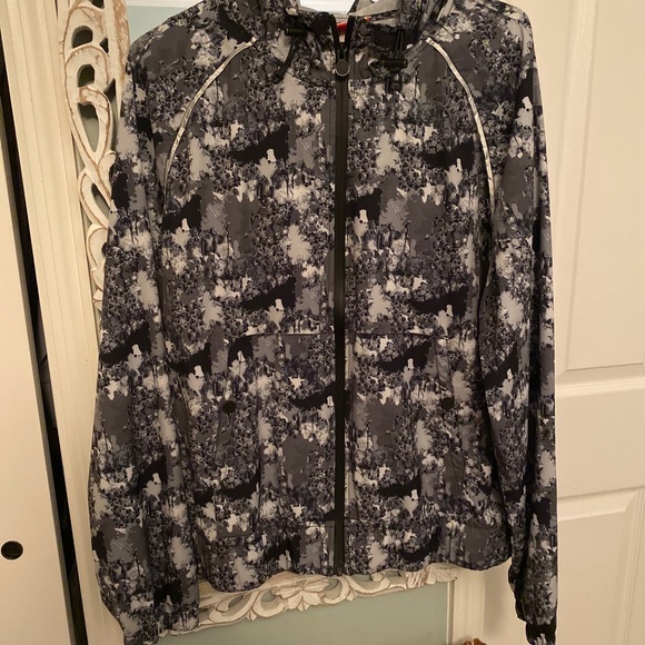 Hunter camo windbreaker - Picture 2 of 2